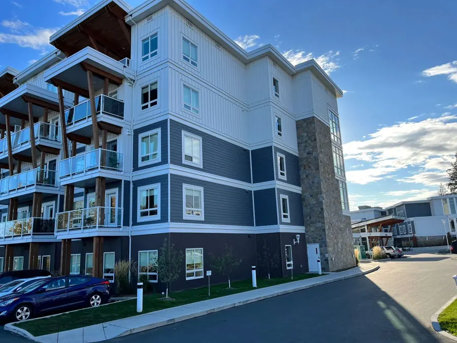 Ocean Front Village, Courtenay — project photograph 3