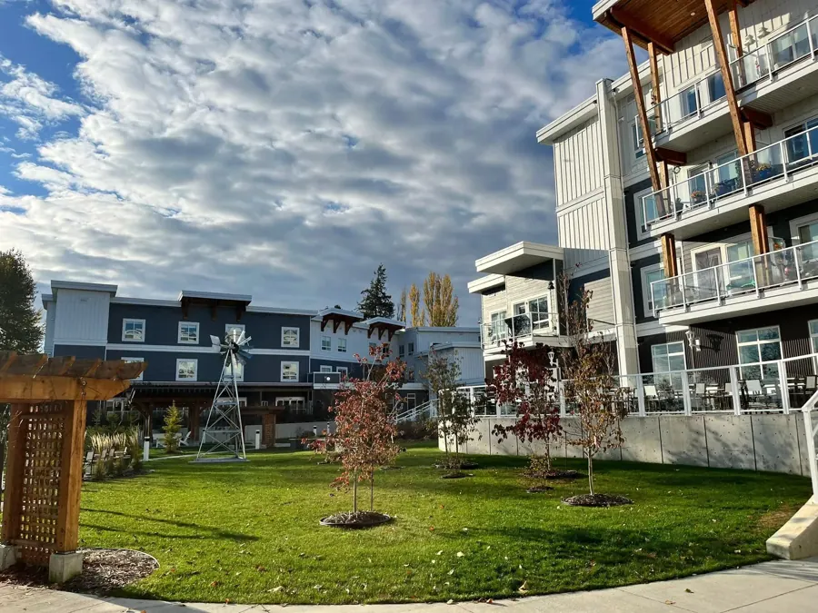 Ocean Front Village, Courtenay — project photograph 5
