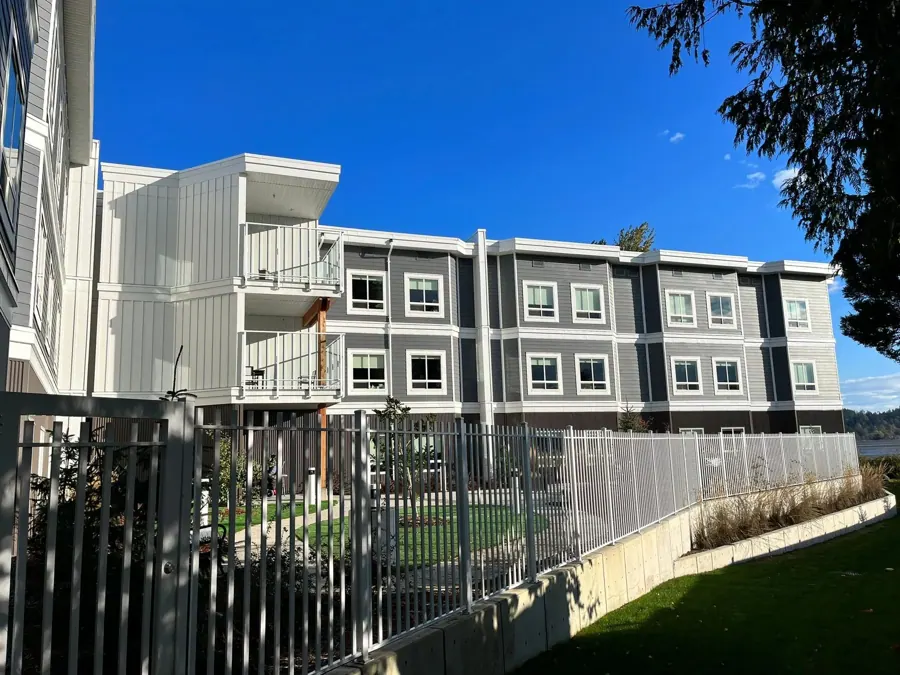 Ocean Front Village, Courtenay — project photograph 9