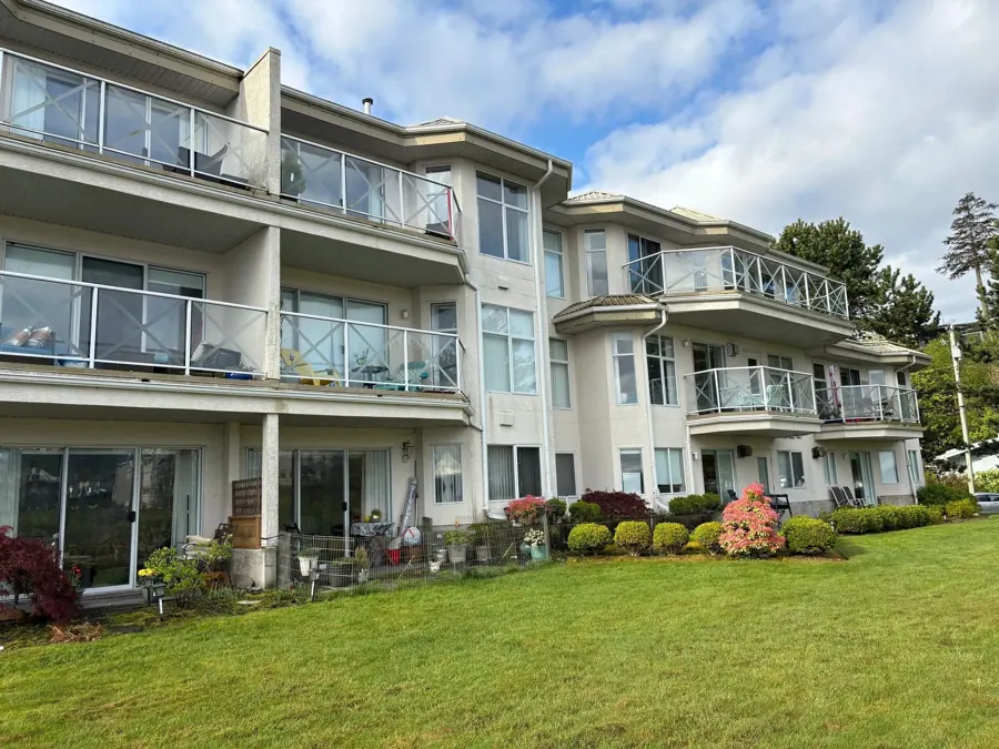 Seaside exterior project in Campbell River